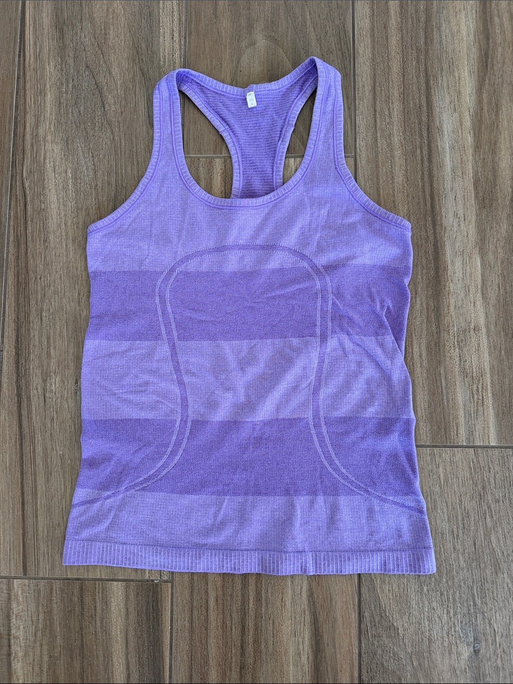 Lululemon Swiftly Tech Strappy Lt Purple Racerback Tank Top. Women’s Size 6